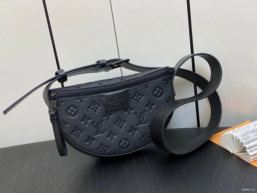 WIS VUITTON Moon Crossbody LOUIS 0810